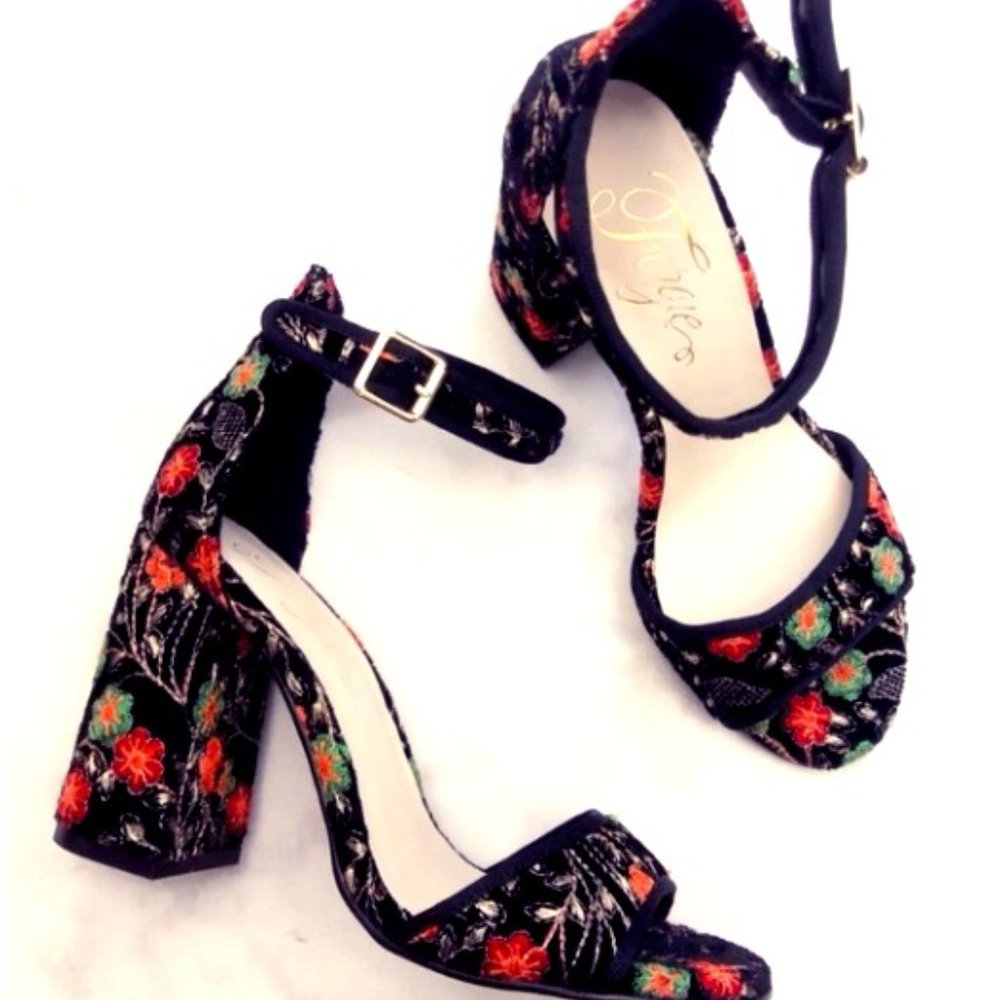 Heel block Sandals